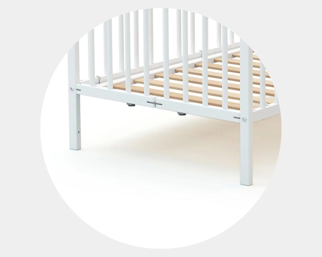 WEBABY - Lit bébé pliant 60x120cm Blanc | Bois massif | Dès la naissance |Confort de sommeil | Sommier à lattes | Compact | Transportable | Pliable |Gain de place | Lit de voyage